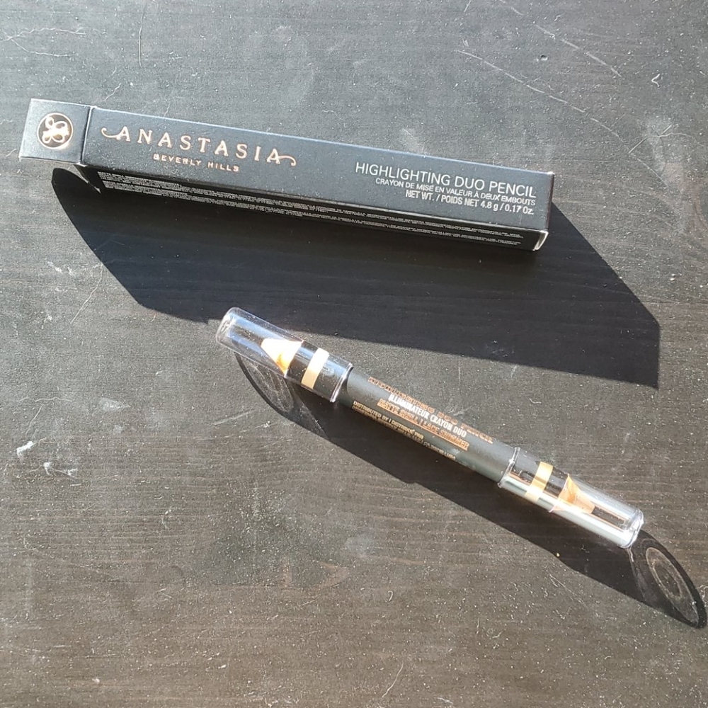 Brand new Anastasia Highlighting duo pencil lace